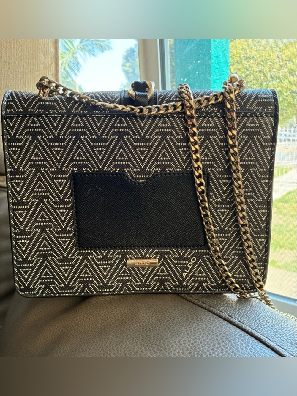 Aldo Black & White Geo-Print Chain Crossbody - Picture 2 of 9